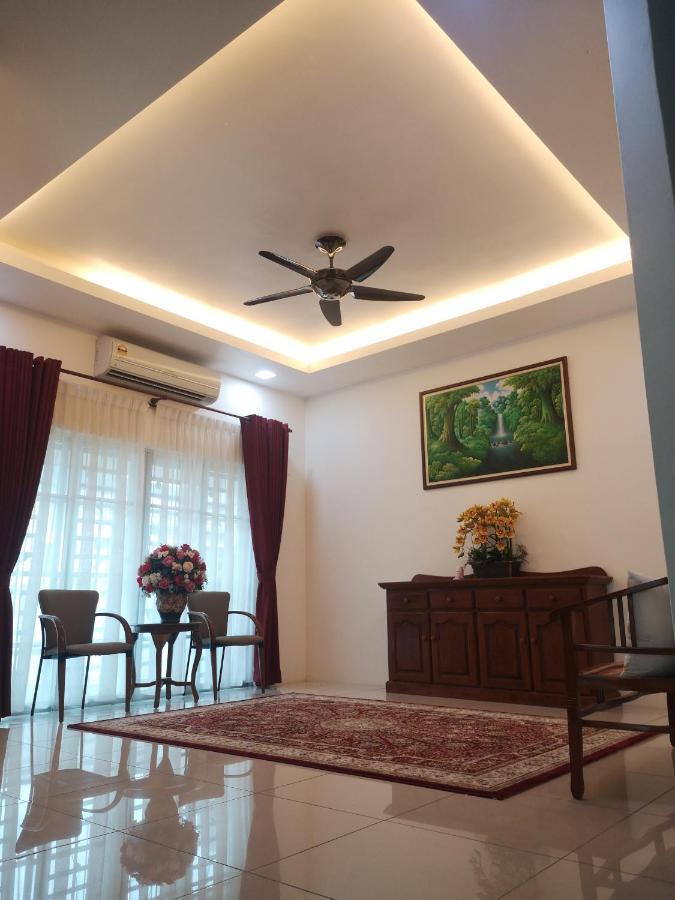Kasih D'Sarina Villa Jitra Exteriör bild